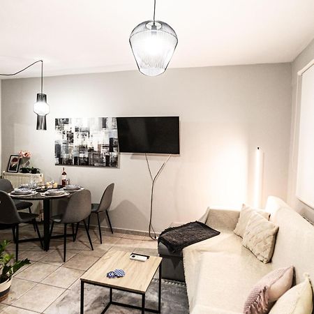 Hermes Modern Apartment อเล็กซานโดรโพลิส ภายนอก รูปภาพ