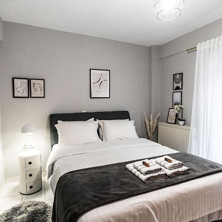 Hermes Modern Apartment อเล็กซานโดรโพลิส ภายนอก รูปภาพ