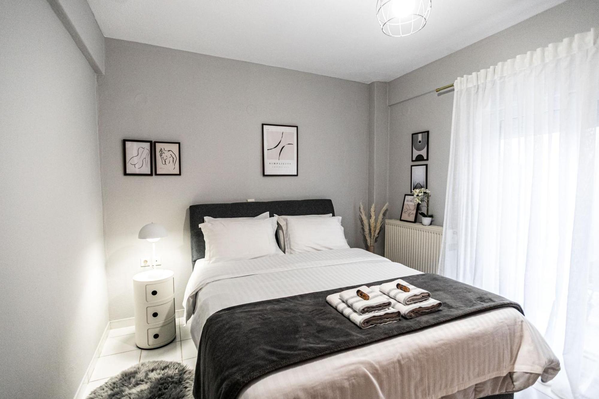 Hermes Modern Apartment อเล็กซานโดรโพลิส ภายนอก รูปภาพ